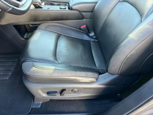 Used 2022 Nissan Pathfinder SL w/ SL Premium Package image 22