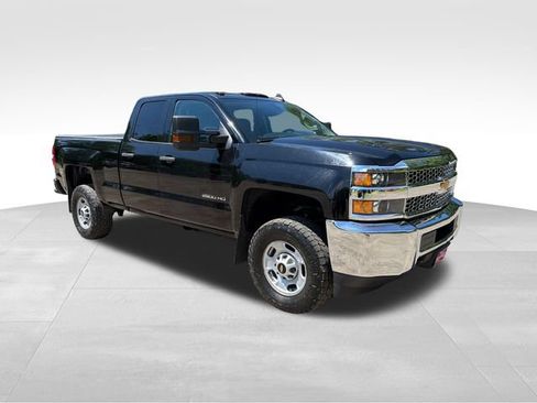 Used 2019 Chevrolet Silverado 2500 W/T AWD/4WD image 1