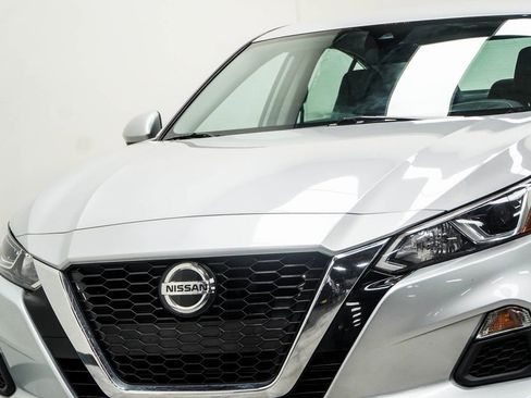 Used 2021 Nissan Altima 2.5 S image 3
