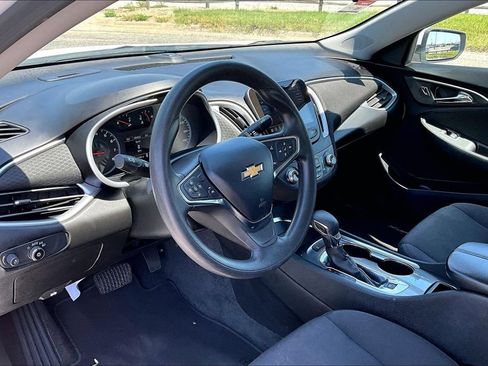 Used 2024 Chevrolet Malibu LT FWD image 13