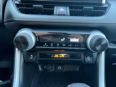 Certified 2023 Toyota RAV4 LE image 28