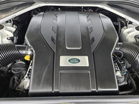 Used 2023 Land Rover Range Rover SE image 29