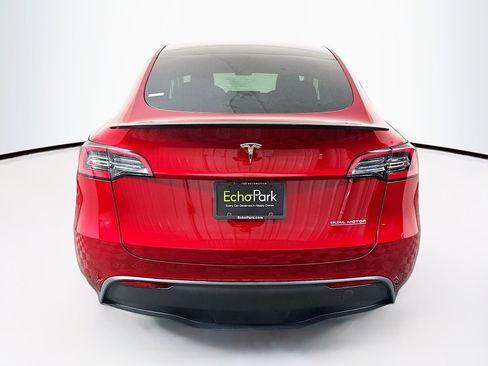 Used 2024 Tesla Model Y Performance image 7