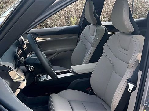 New 2026 Volvo EX90 Plus image 37