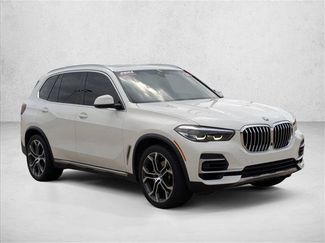 Used 2022 BMW X5 sDrive40i w/ Premium Package RWD video 3