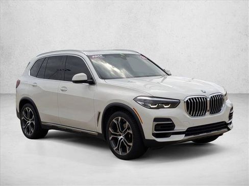 Used 2022 BMW X5 sDrive40i w/ Premium Package RWD image 3