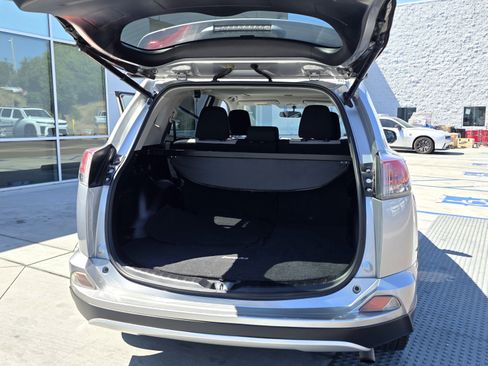 Used 2016 Toyota RAV4 XLE FWD image 18