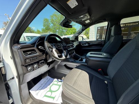 Used 2023 GMC Yukon XL SLE w/ Max Trailering Package AWD/4WD image 5