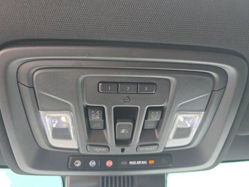 Used 2024 Chevrolet Silverado 2500 ZR2 w/ Technology Package image 51