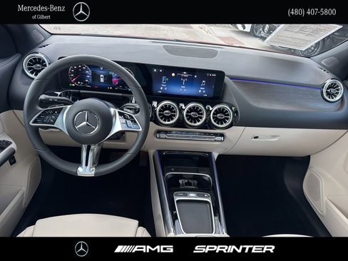 Certified 2025 Mercedes-Benz GLA 250 image 21