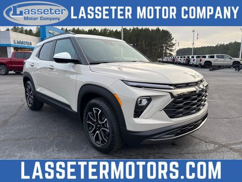 New 2026 Chevrolet TrailBlazer ACTIV image 1