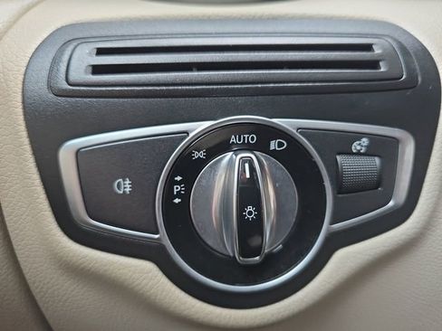 Used 2017 Mercedes-Benz GLC 300 GLC 300 image 10