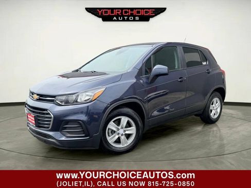 Used 2019 Chevrolet Trax LS w/ Tint and Cruise Package FWD image 1