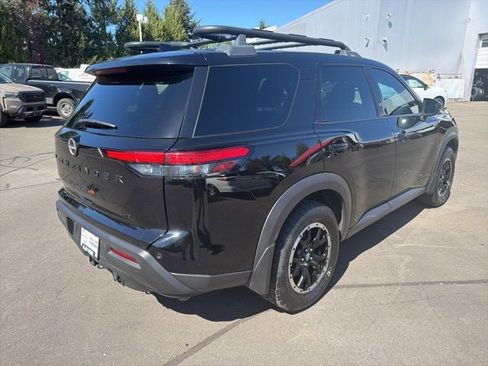 Used 2024 Nissan Pathfinder Rock Creek AWD/4WD image 3