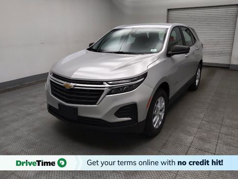 Used 2022 Chevrolet Equinox LS image 1