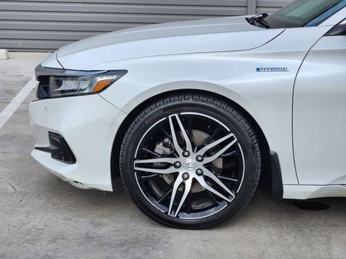 Used 2021 Honda Accord Touring image 9