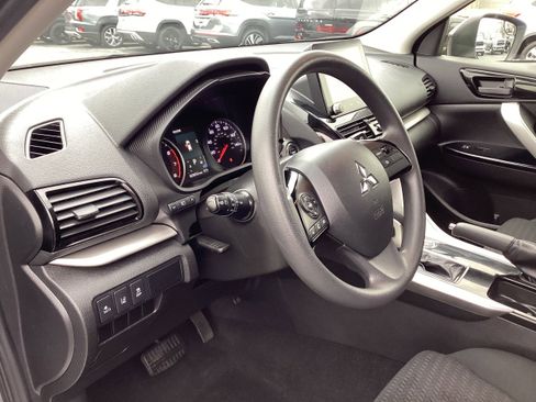 Used 2024 Mitsubishi Eclipse Cross LE image 11