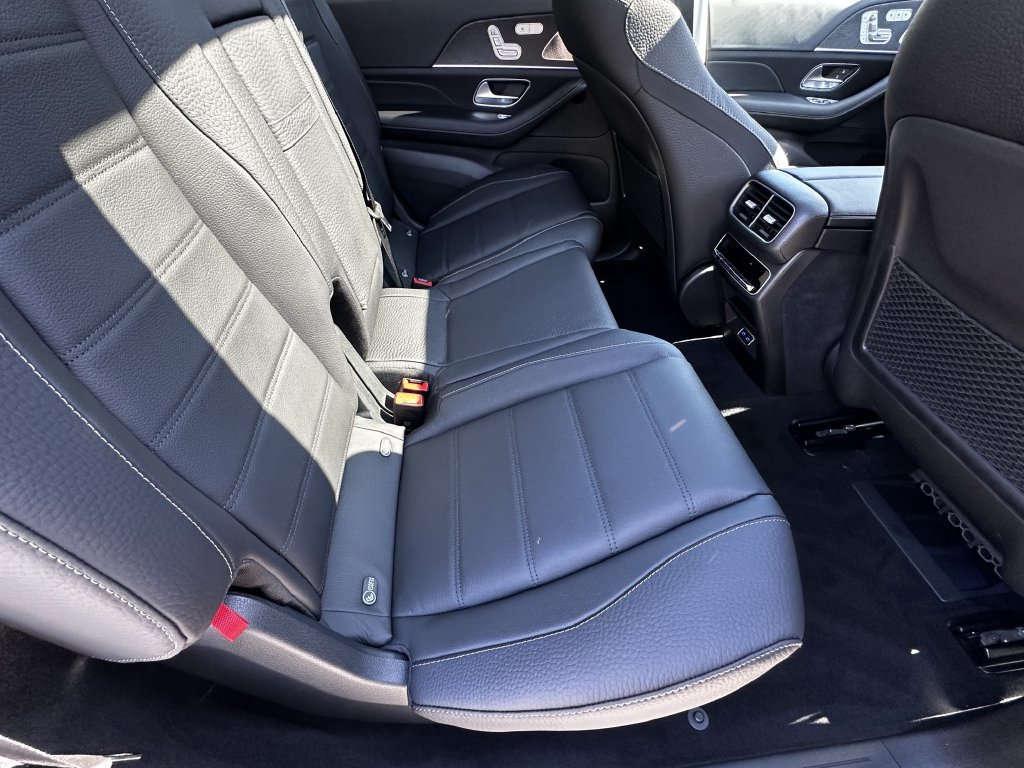 New 2026 Mercedes-Benz GLS 450 4MATIC image 18