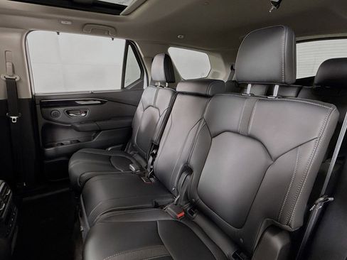 Certified 2023 Honda Pilot Touring image 34