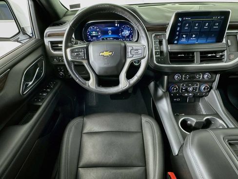 Used 2022 Chevrolet Tahoe LT w/ Luxury Package AWD/4WD image 23