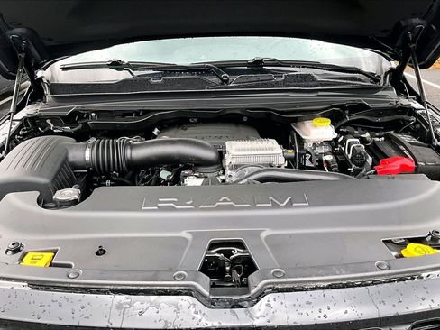 New 2026 RAM 1500 Big Horn w/ Night Edition AWD/4WD image 11