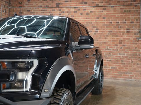 Used 2019 Ford F150 Raptor w/ Equipment Group 802A Luxury image 20