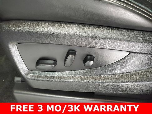 Used 2017 GMC Yukon XL Denali image 8