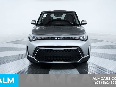Used 2025 Kia Soul LX w/ LX Technology Package FWD image 9