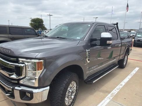 Used 2021 Ford F250 XLT w/ XLT Premium Package AWD/4WD image 2