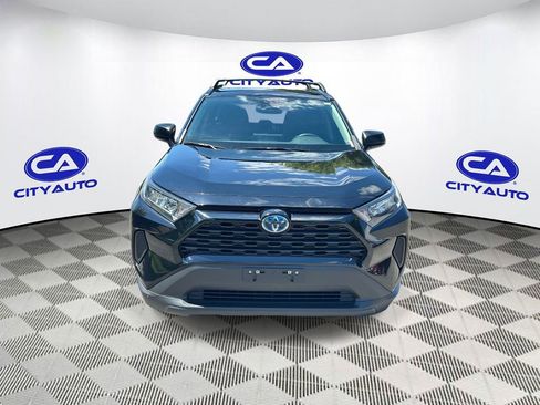 Used 2022 Toyota RAV4 LE AWD/4WD image 10