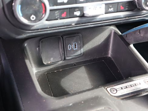 Used 2023 Ford Bronco Wildtrak image 28