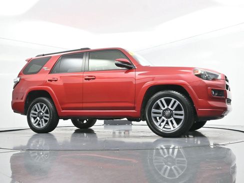 Used 2022 Toyota 4Runner TRD Sport w/ Technology Package RWD image 46