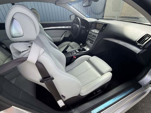 Used 2009 INFINITI G37 Sport w/ Premium Pkg image 15
