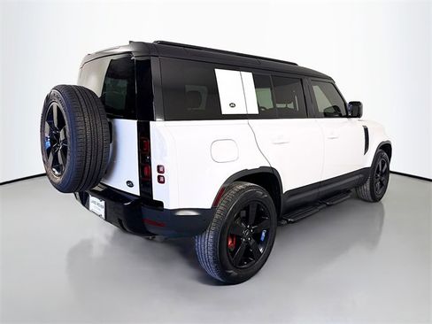 Certified 2023 Land Rover Defender 110 SE image 5