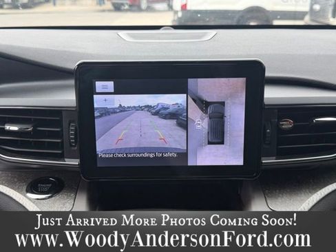Used 2023 Ford Explorer Timberline w/ Timberline Technology Package AWD/4WD image 12