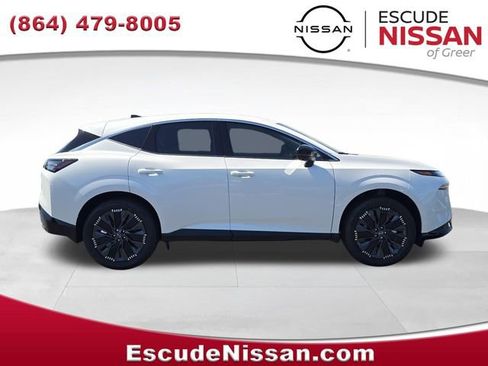 New 2026 Nissan Murano Platinum w/ Cargo Package AWD/4WD image 2