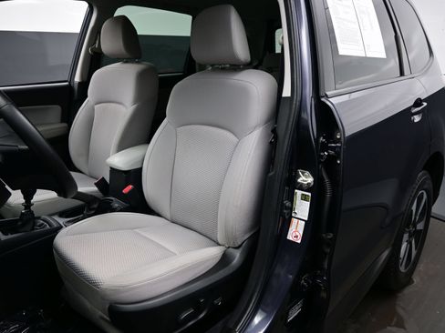 Used 2018 Subaru Forester 2.5i Premium AWD/4WD image 12