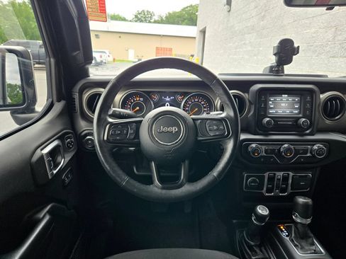 Used 2019 Jeep Wrangler Unlimited Sport S AWD/4WD image 35