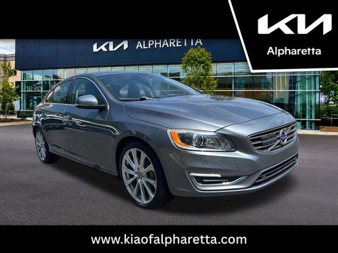 Used 2018 Volvo S60 T5 Inscription Platinum AWD/4WD image 1