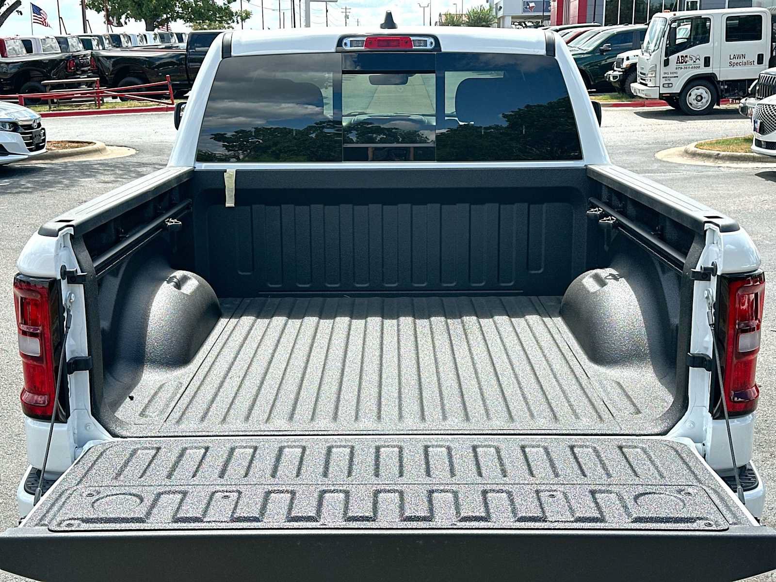 New 2026 RAM 1500 Express RWD image 28