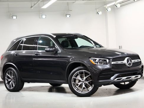 Certified 2022 Mercedes-Benz GLC 300 4MATIC image 2