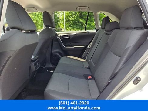 Used 2024 Toyota RAV4 XLE FWD image 10