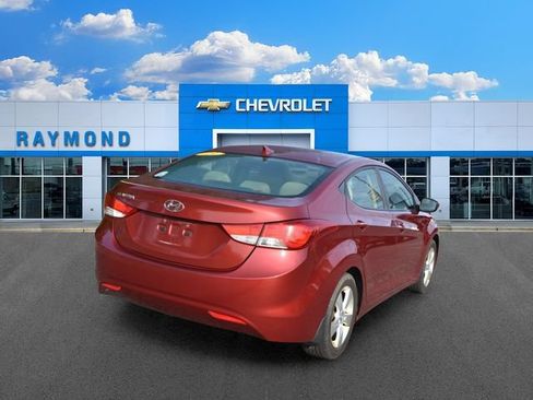 Used 2013 Hyundai Elantra GLS w/ Preferred Pkg FWD image 3