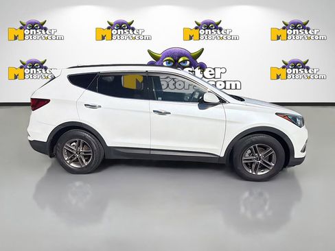 Used 2017 Hyundai Santa Fe Sport image 4