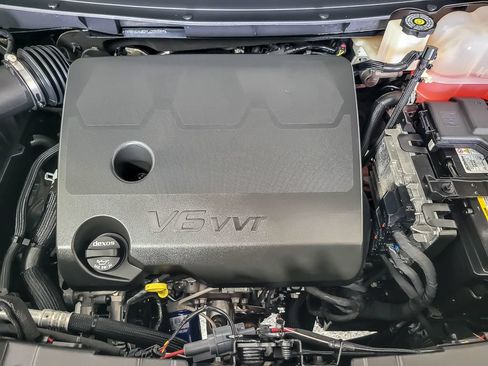 Used 2023 Chevrolet Traverse RS AWD/4WD image 27
