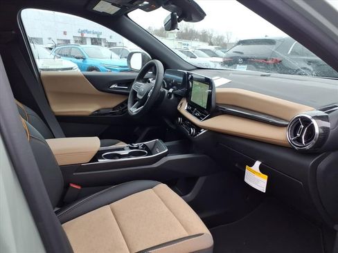 New 2026 Chevrolet Equinox ACTIV w/ Convenience Package III image 22