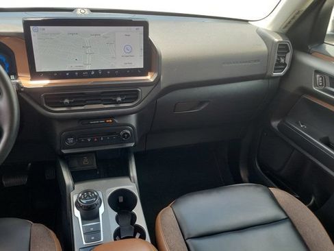 Certified 2025 Ford Bronco Sport Outer Banks w/ Outer Banks Tech Package+ AWD/4WD image 24