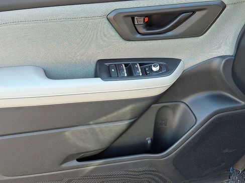 Used 2025 Subaru Forester Premium image 11