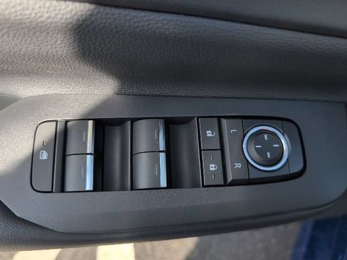 New 2026 Toyota Prius Plug-In Hybrid FWD image 14