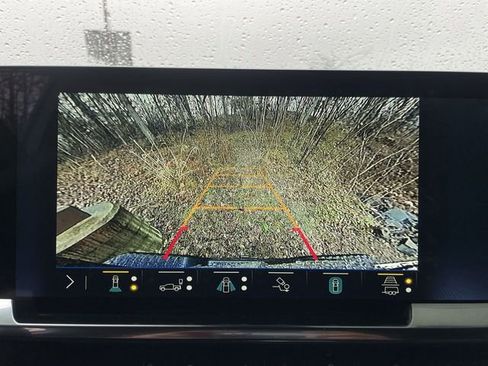 Used 2025 Chevrolet Silverado 2500 LT w/ Trail Boss Package image 17